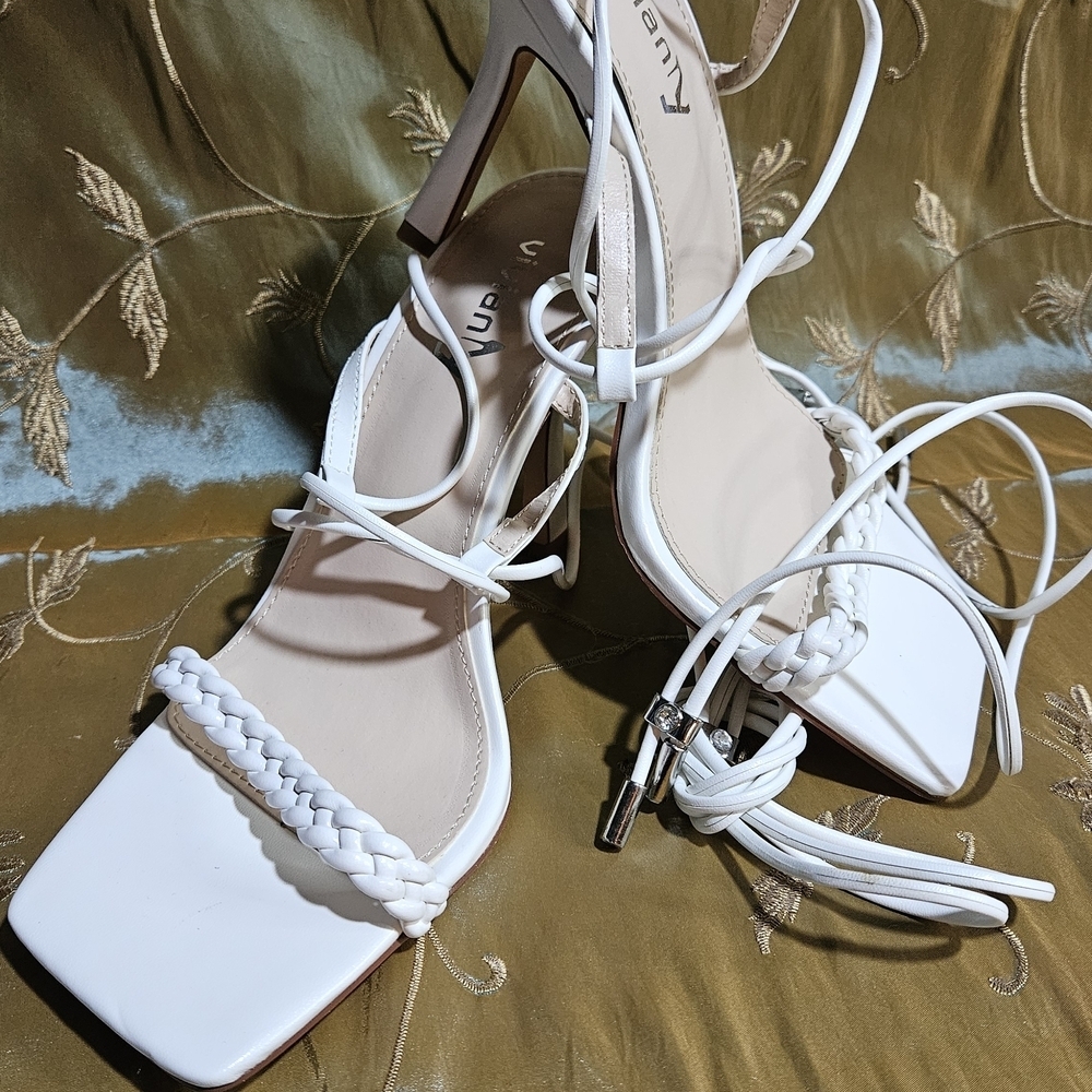 Chic White Lace-Up Heels - Picture 12 of 12